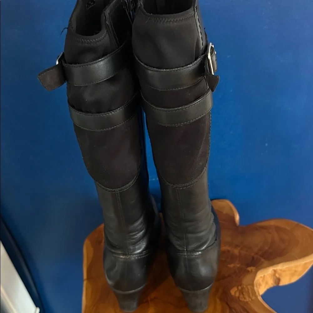Women Clark’s Black Leather Knee-High Buckle Riding Boots Size 8.5